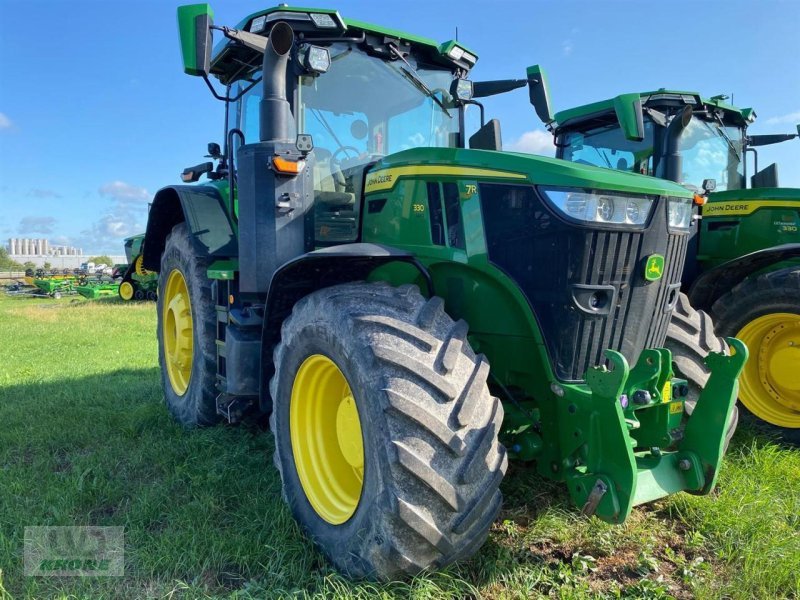 Traktor of the type John Deere 7R 330, Gebrauchtmaschine in Spelle (Picture 2)