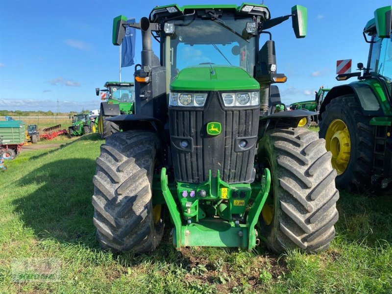 Traktor of the type John Deere 7R 330, Gebrauchtmaschine in Spelle (Picture 3)