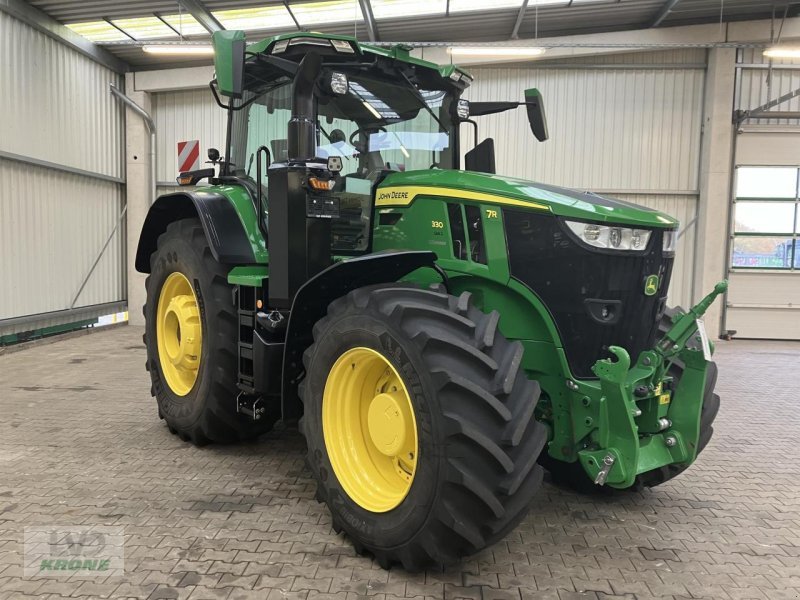 Traktor des Typs John Deere 7R 330, Gebrauchtmaschine in Spelle (Bild 1)