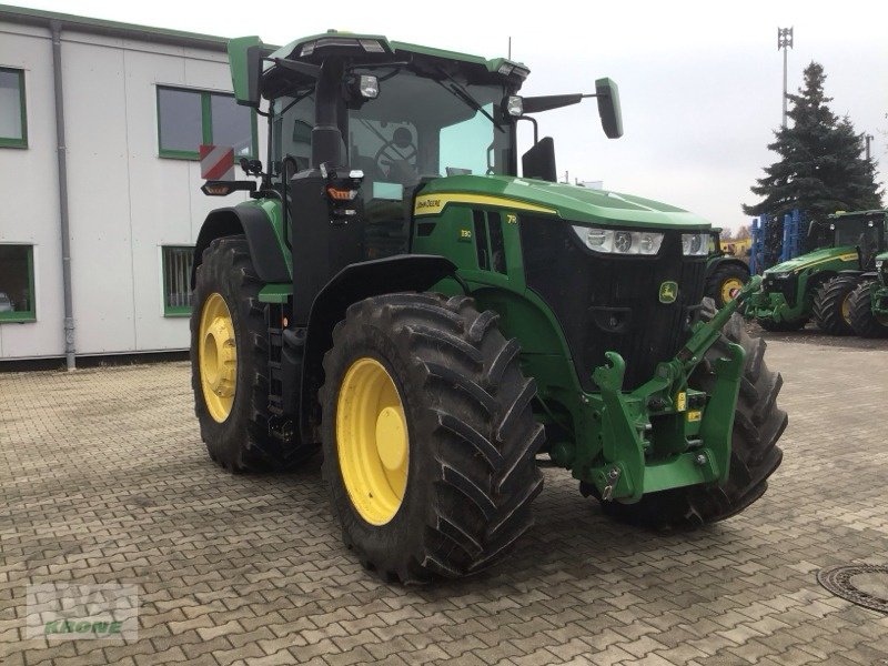 Traktor типа John Deere 7R 330, Gebrauchtmaschine в Zorbau (Фотография 2)
