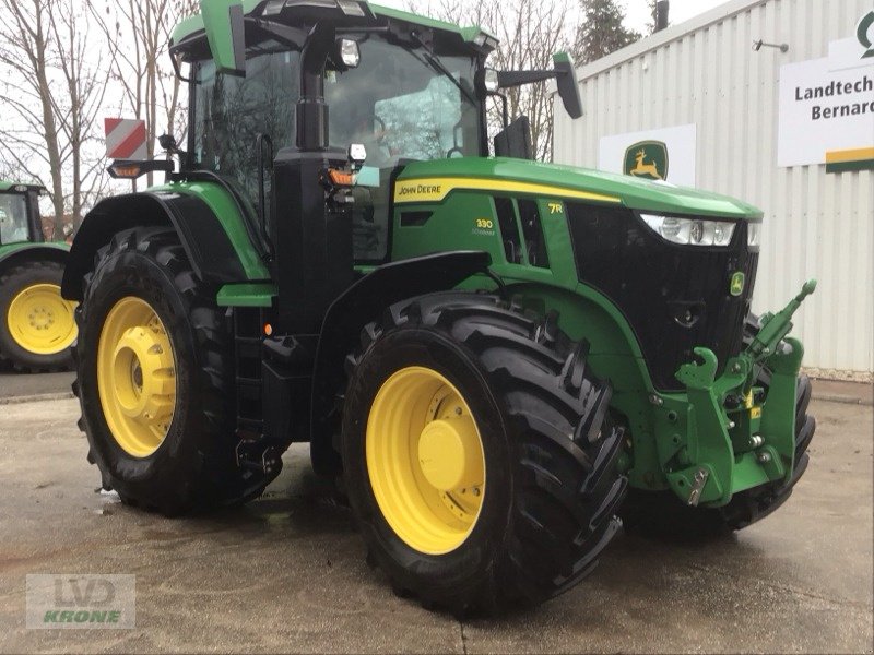 Traktor типа John Deere 7R 330, Gebrauchtmaschine в Zorbau (Фотография 2)