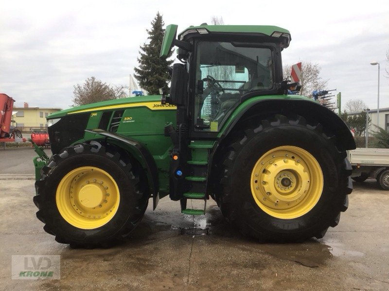 Traktor типа John Deere 7R 330, Gebrauchtmaschine в Zorbau (Фотография 4)