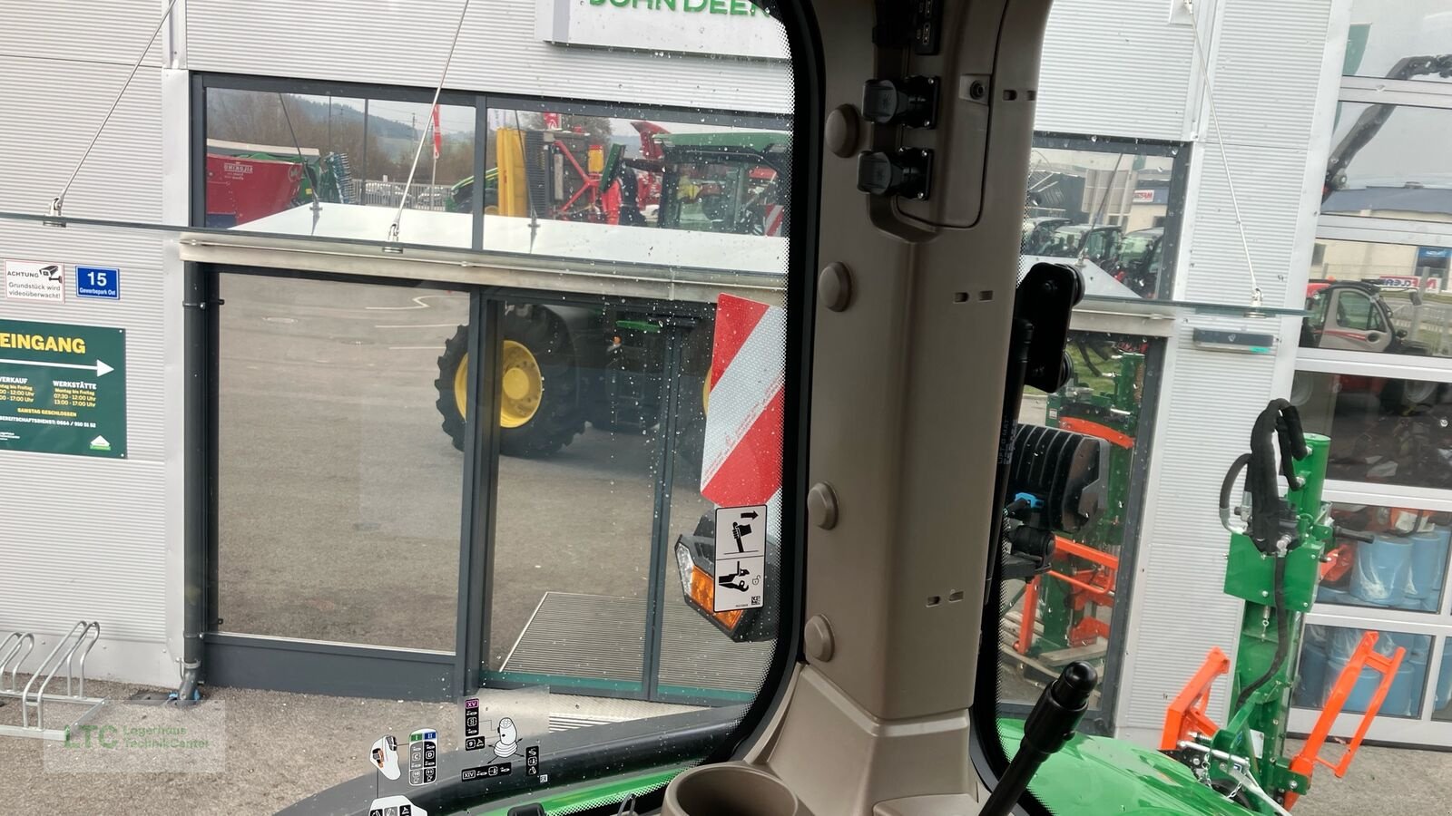 Traktor tip John Deere 7R 330, Neumaschine in Korneuburg (Poză 25)