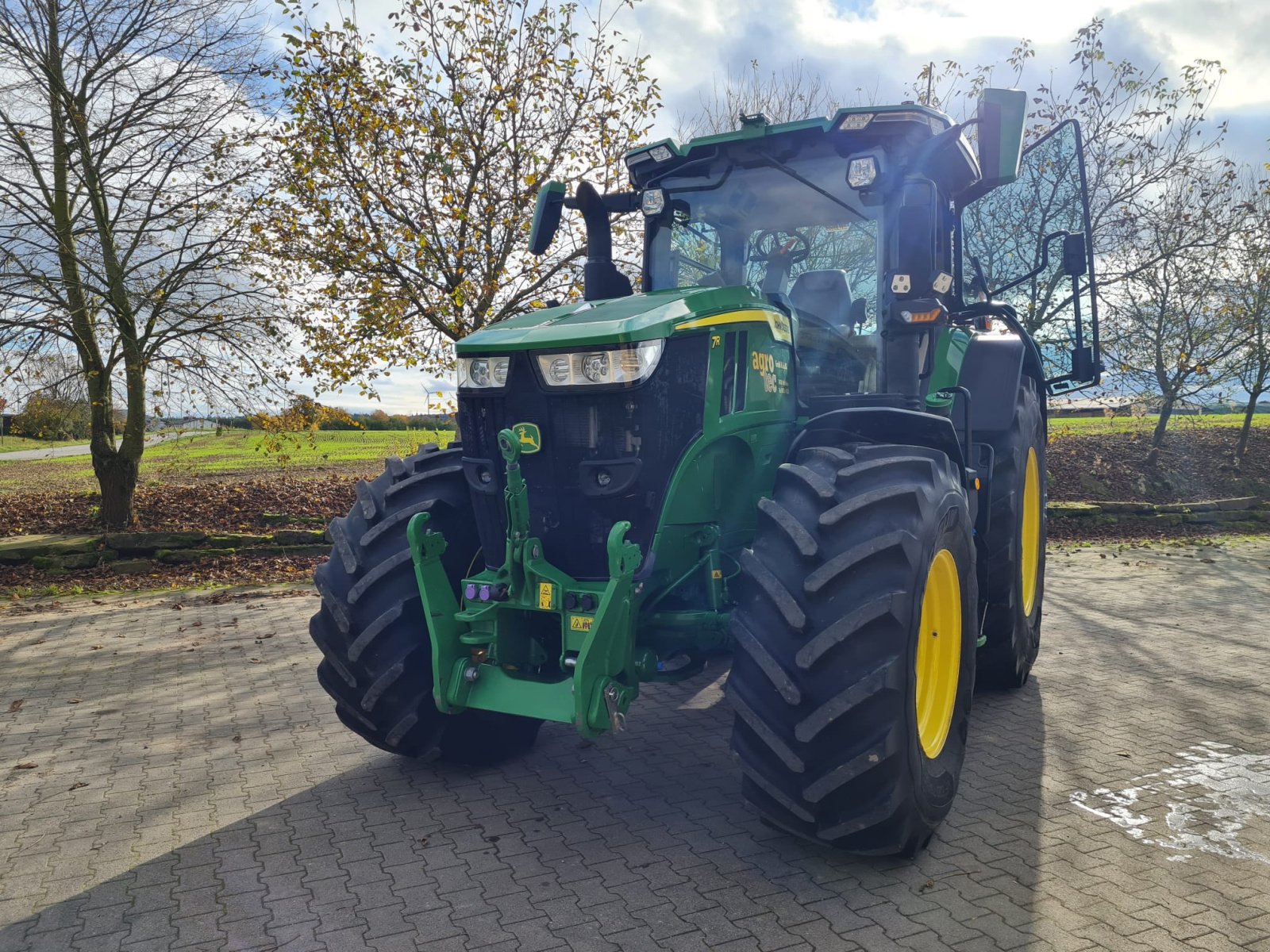 Traktor of the type John Deere 7R 330, Gebrauchtmaschine in Walldürn (Picture 4)