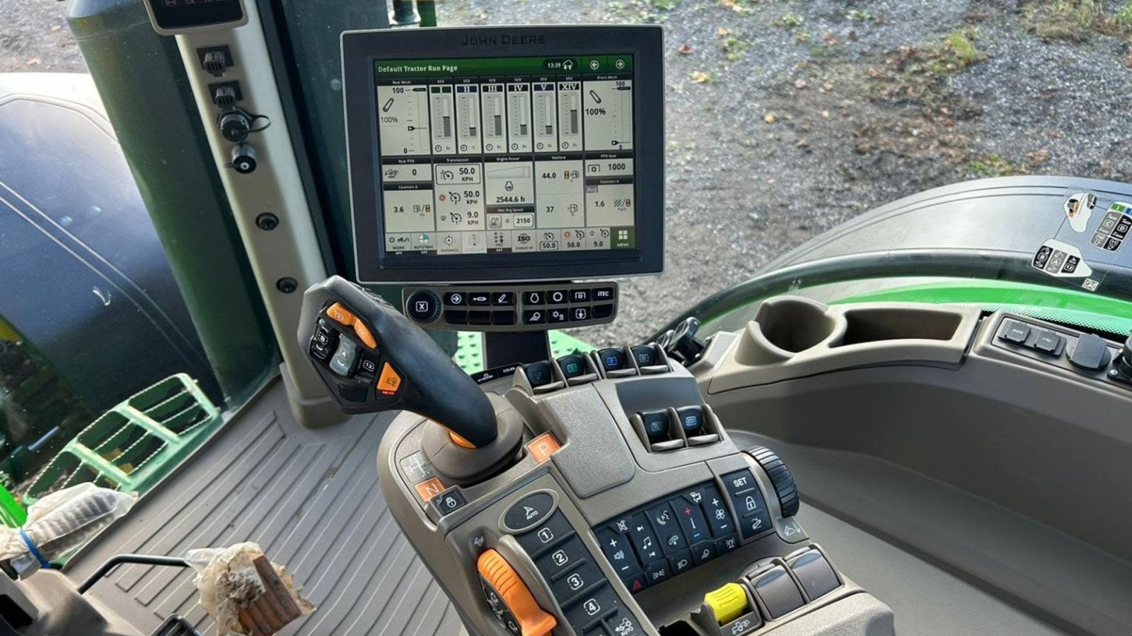 Traktor of the type John Deere 7R 350 Power Guard Protection Plus. Command Pro. GPS klar., Gebrauchtmaschine in Kolding (Picture 12)