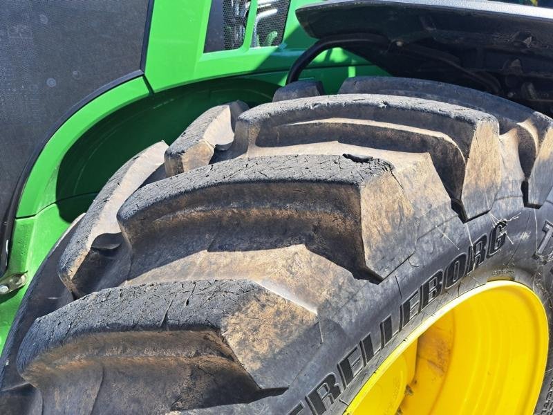 Traktor des Typs John Deere 7R 350, Gebrauchtmaschine in SAINT-GERMAIN DU PUY (Bild 5)