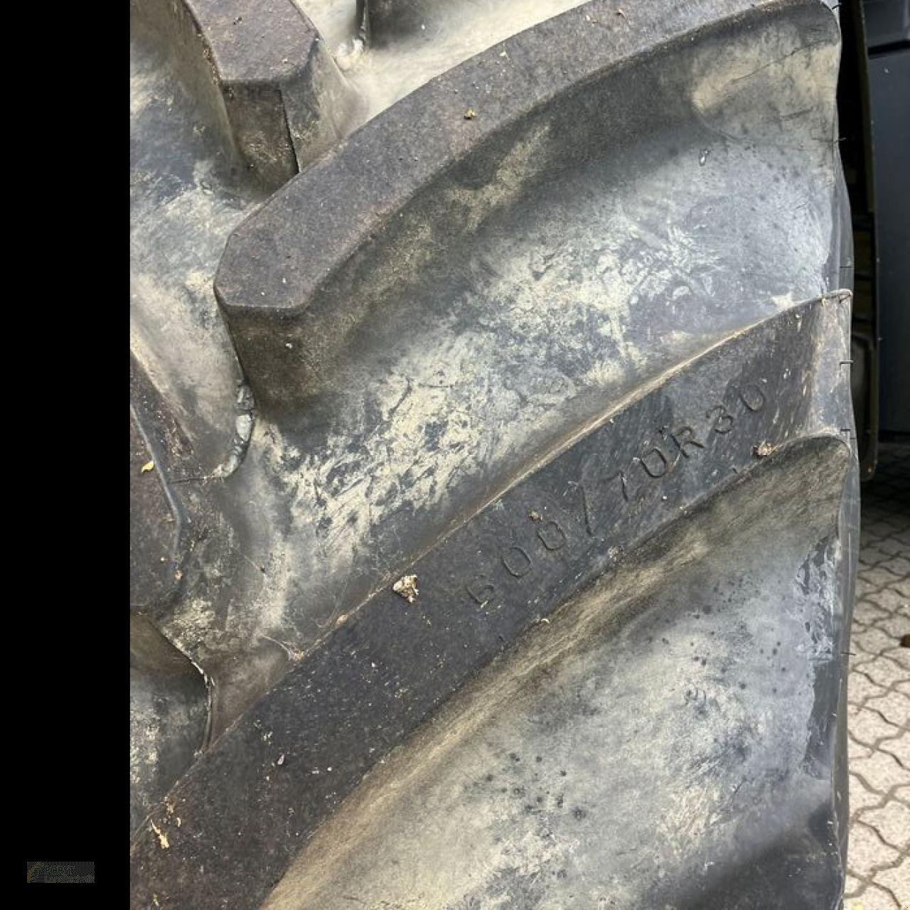 Traktor of the type John Deere 7R 350, Neumaschine in Jahnatal (Picture 3)