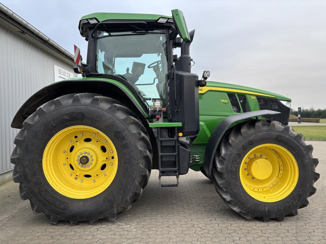 Traktor типа John Deere 7R 350, Gebrauchtmaschine в Brønderslev (Фотография 9)