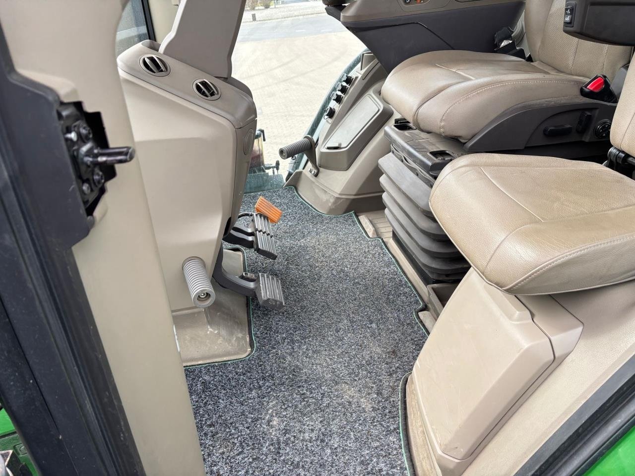 Traktor типа John Deere 7R 350, Gebrauchtmaschine в Trige (Фотография 22)