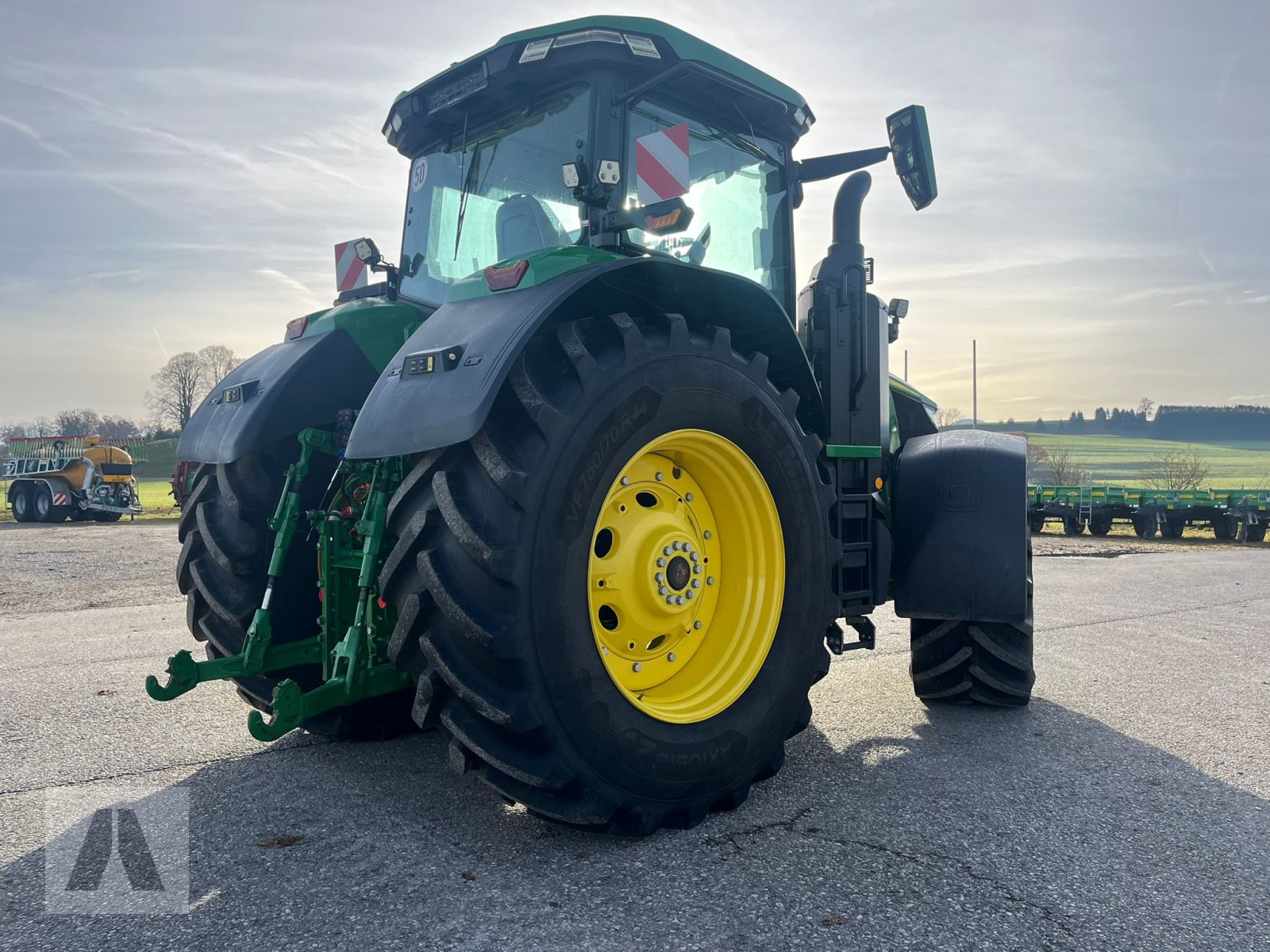 Traktor от тип John Deere 7R 350, Gebrauchtmaschine в Antdorf (Снимка 4)