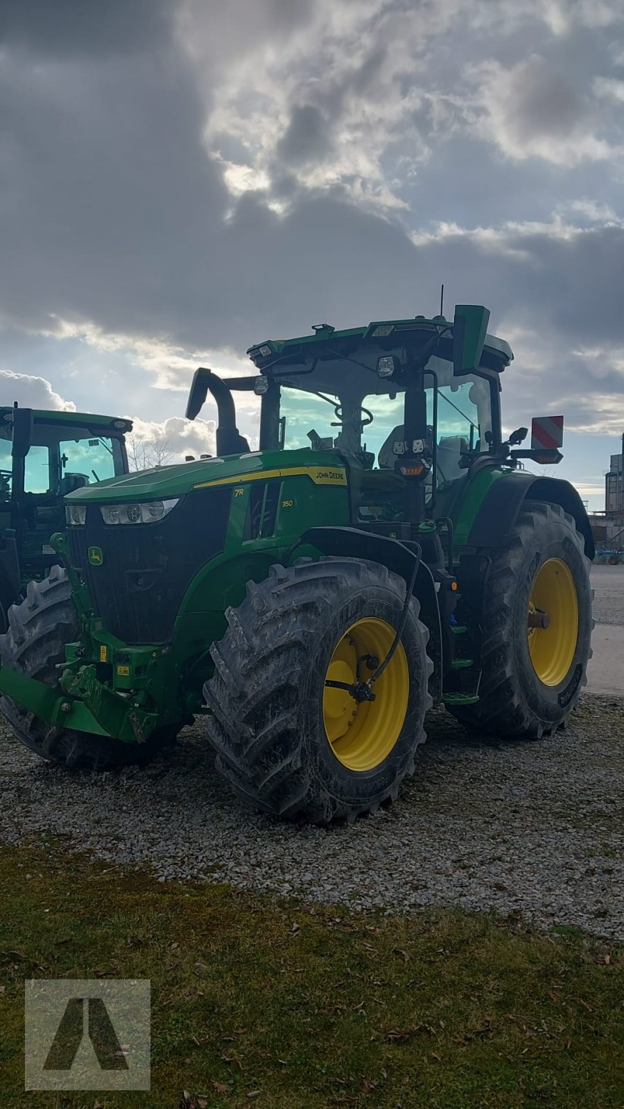 Traktor от тип John Deere 7R 350, Gebrauchtmaschine в Regensburg (Снимка 1)