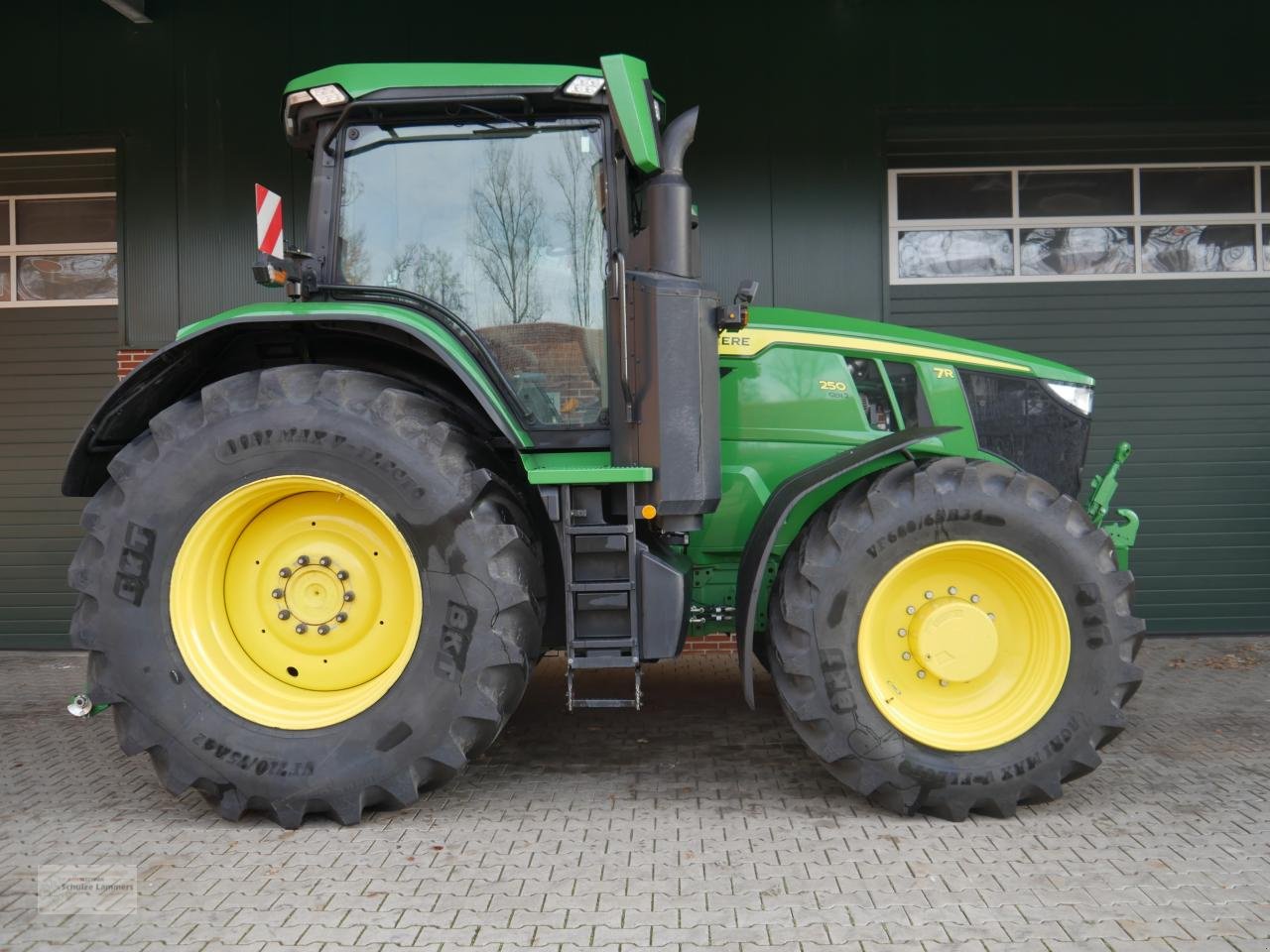 Traktor от тип John Deere 7R250 Gen2 AP *neu bereift*, Gebrauchtmaschine в Borken (Снимка 5)