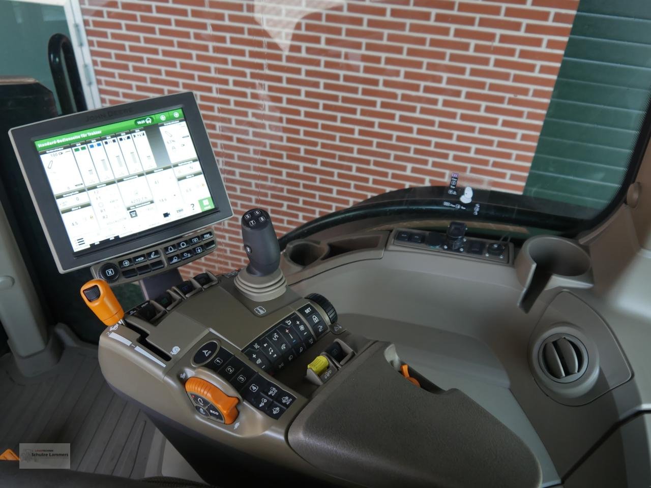 Traktor от тип John Deere 7R250 Gen2 AP *neu bereift*, Gebrauchtmaschine в Borken (Снимка 13)