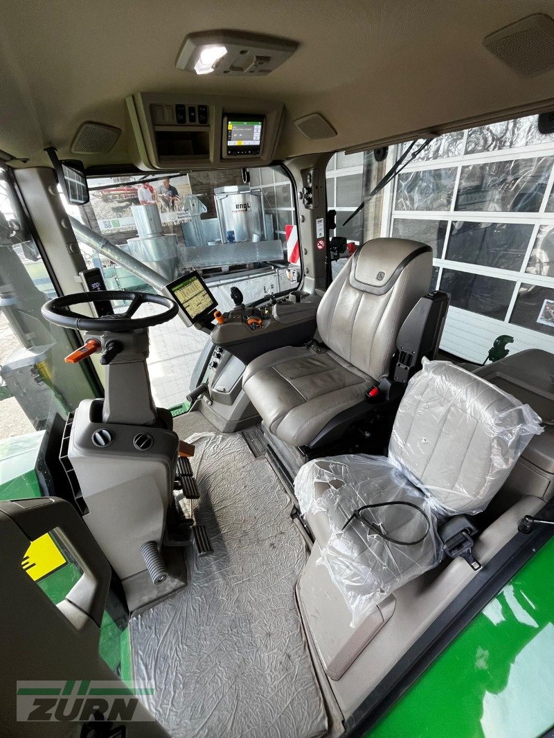 Traktor of the type John Deere 7R310 e23, Neumaschine in Schöntal-Westernhausen (Picture 5)
