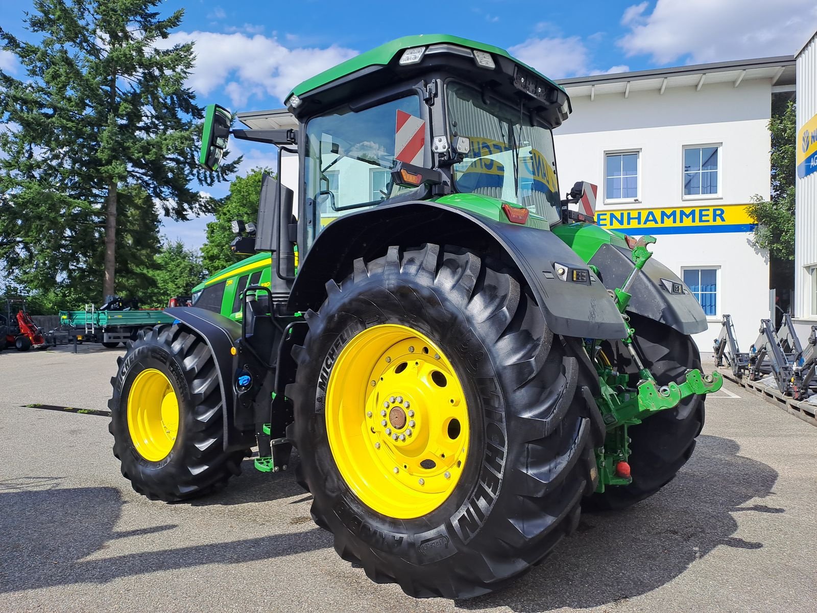 Traktor of the type John Deere 7R.330 AutoPowr, Gebrauchtmaschine in Burgkirchen (Picture 11)