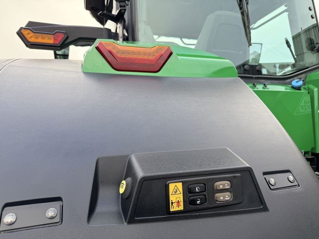 Traktor van het type John Deere 7R330 Gen 2 Autopowr, Gebrauchtmaschine in Boekel (Foto 10)