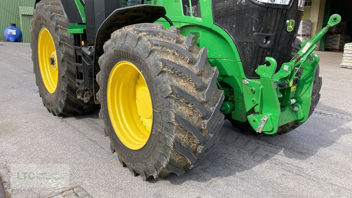 Traktor des Typs John Deere 7R330, Gebrauchtmaschine in Großpetersdorf (Bild 16)