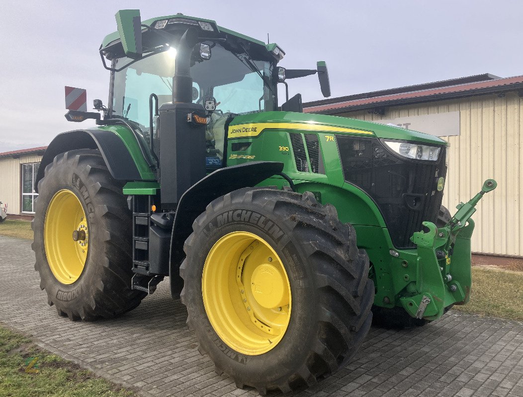 Traktor of the type John Deere 7R330, Gebrauchtmaschine in Sonnewalde (Picture 5)