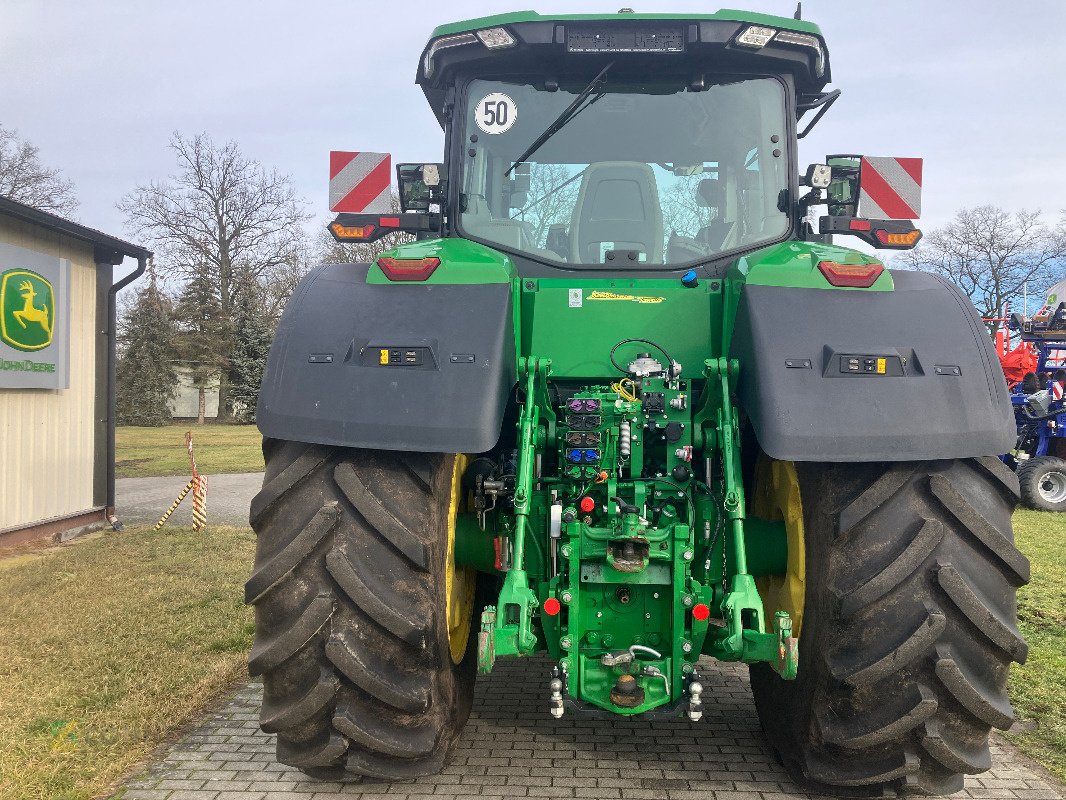 Traktor of the type John Deere 7R330, Gebrauchtmaschine in Sonnewalde (Picture 4)