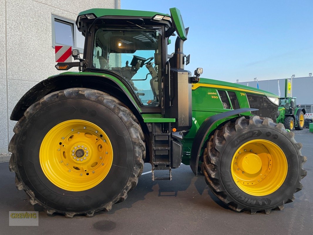Traktor typu John Deere 7R330, Gebrauchtmaschine v Euskirchen (Obrázek 7)