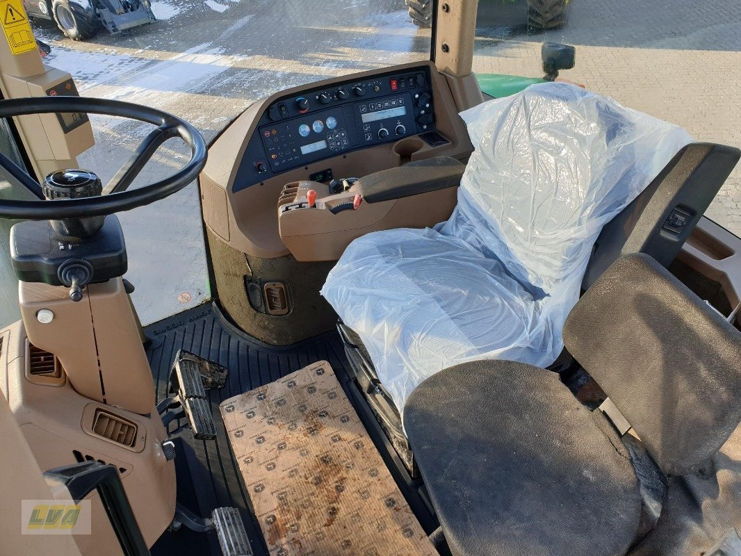 Traktor des Typs John Deere 8100, Gebrauchtmaschine in Schenkenberg (Bild 3)