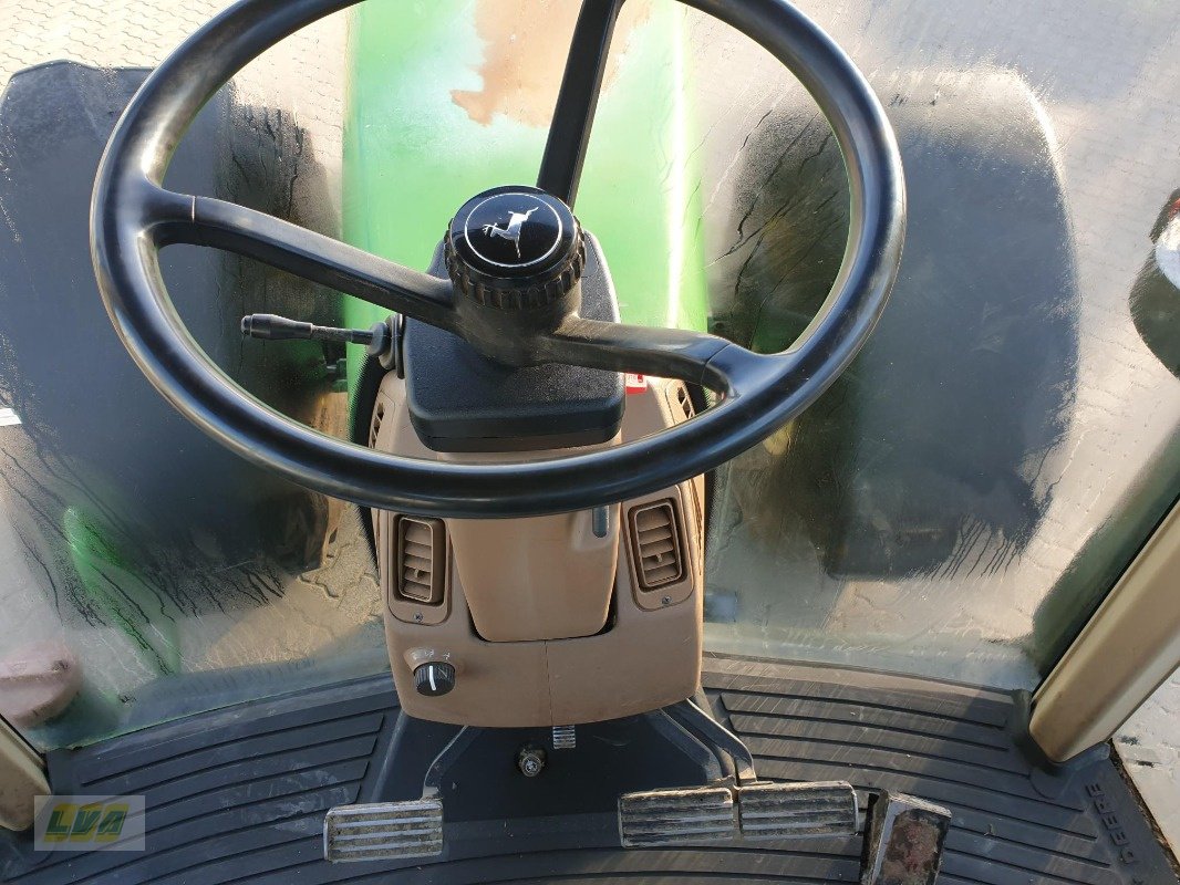 Traktor des Typs John Deere 8100, Gebrauchtmaschine in Schenkenberg (Bild 16)
