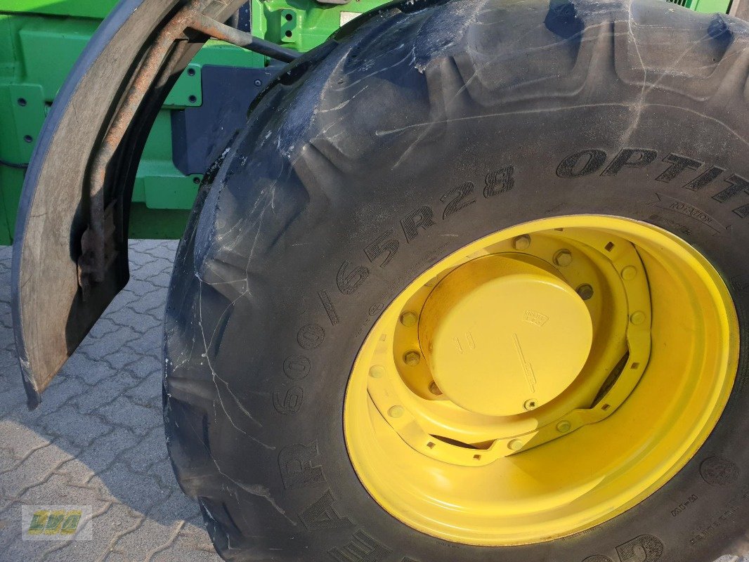 Traktor des Typs John Deere 8100, Gebrauchtmaschine in Schenkenberg (Bild 17)