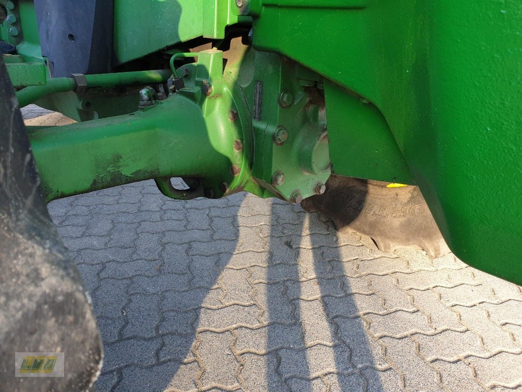 Traktor des Typs John Deere 8100, Gebrauchtmaschine in Schenkenberg (Bild 8)