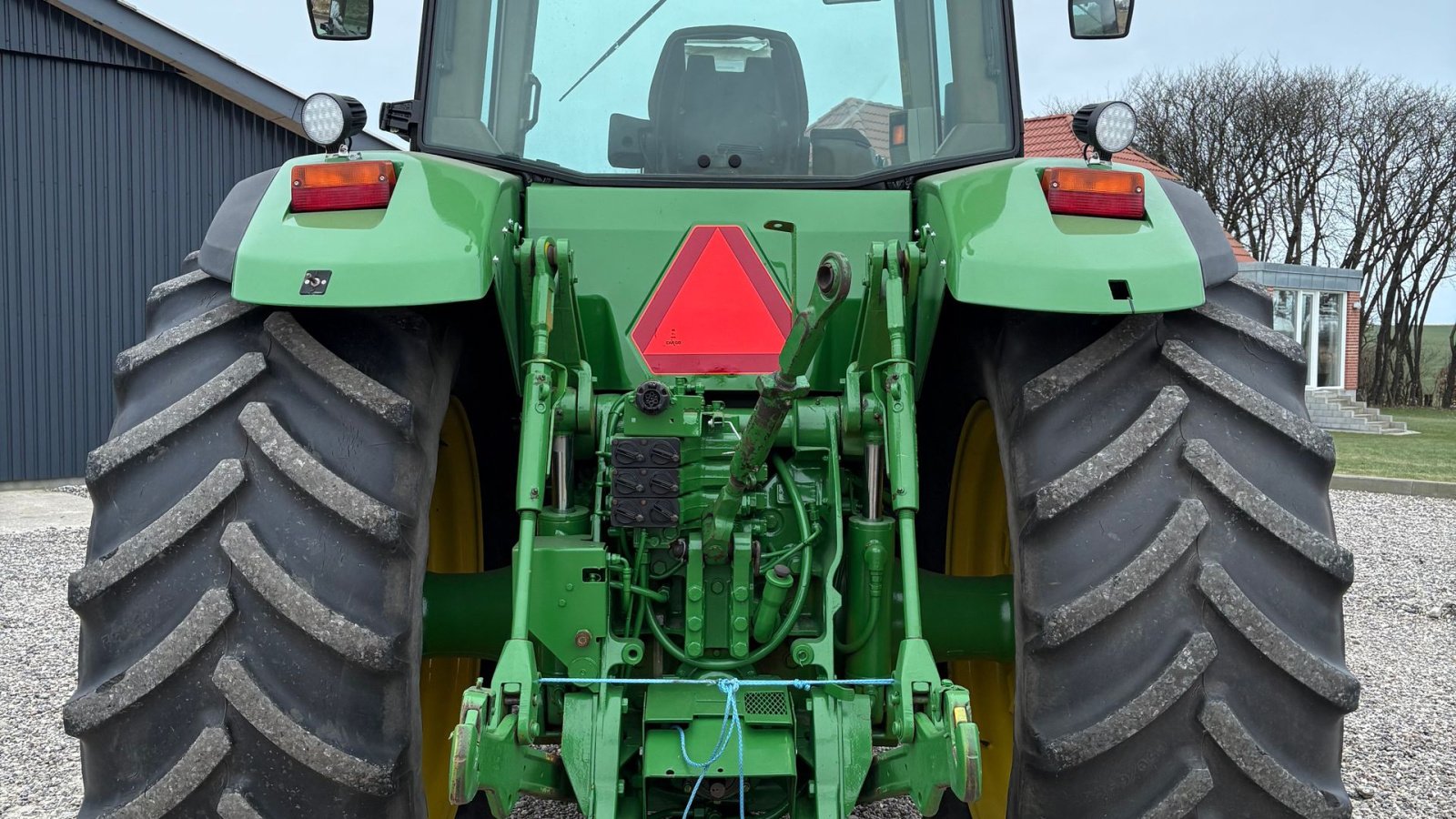 Traktor типа John Deere 8100, Gebrauchtmaschine в Støvring (Фотография 4)