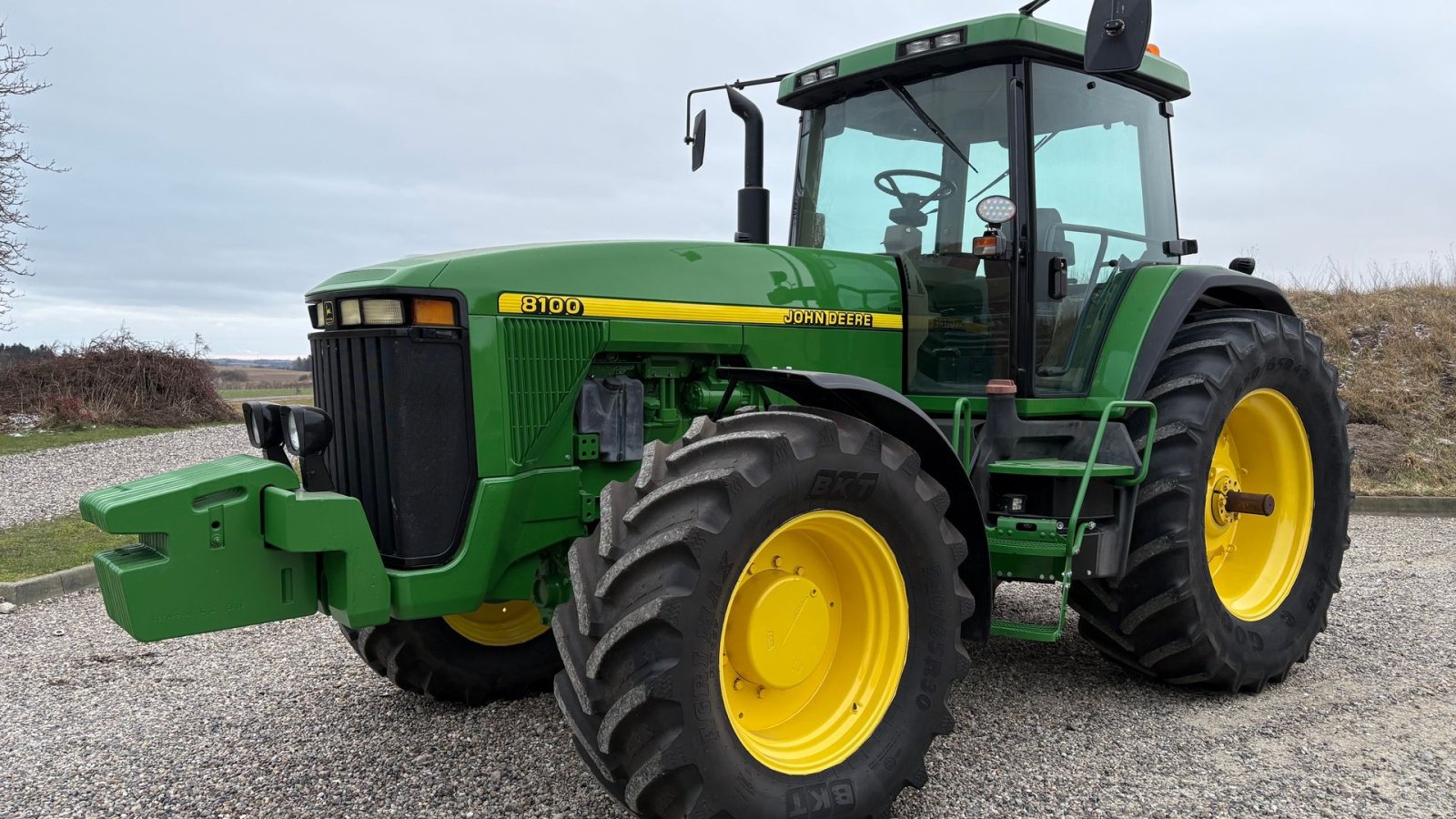 Traktor typu John Deere 8100, Gebrauchtmaschine v Støvring (Obrázek 1)