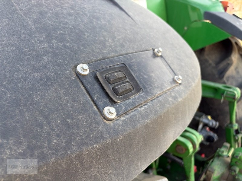 Traktor типа John Deere 8120 PowrShift, Gebrauchtmaschine в Prenzlau (Фотография 22)