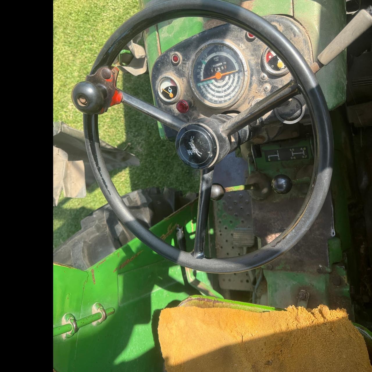 Traktor от тип John Deere 820, Gebrauchtmaschine в Könnern (Снимка 4)