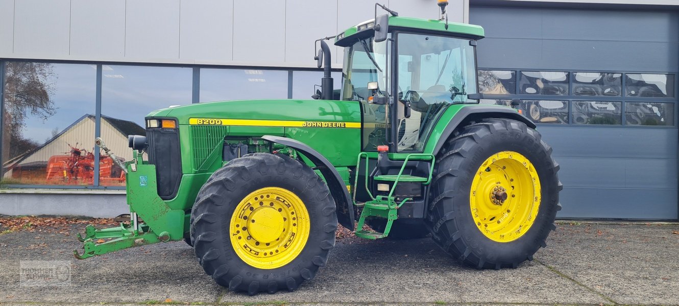 Traktor del tipo John Deere 8200 Power Shift, Gebrauchtmaschine In Crombach/St.Vith (Immagine 2)