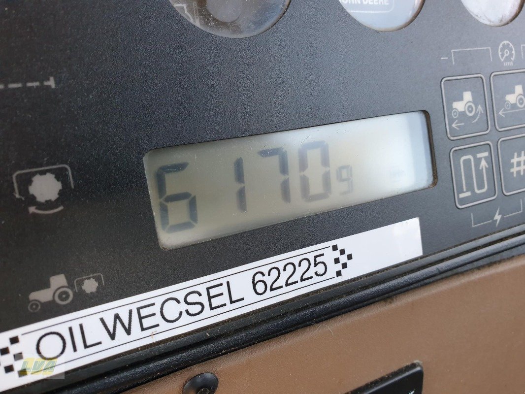 Traktor des Typs John Deere 8200, Gebrauchtmaschine in Schenkenberg (Bild 14)