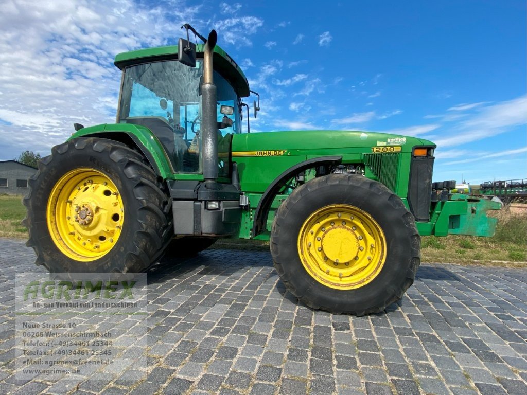 Traktor del tipo John Deere 8200, Gebrauchtmaschine In Weißenschirmbach (Immagine 2)