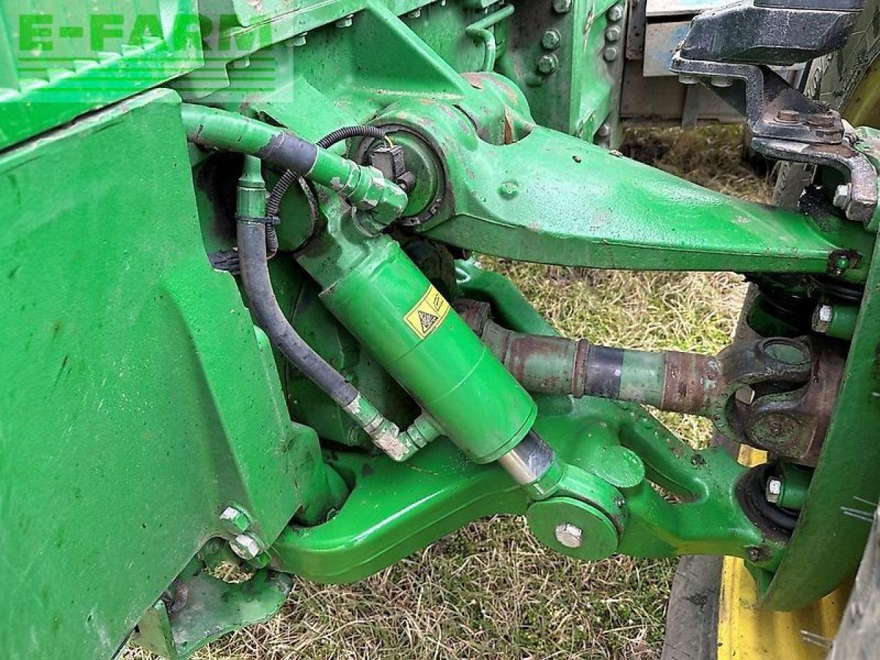 Traktor от тип John Deere 8220 ils, Gebrauchtmaschine в SZEGED (Снимка 13)