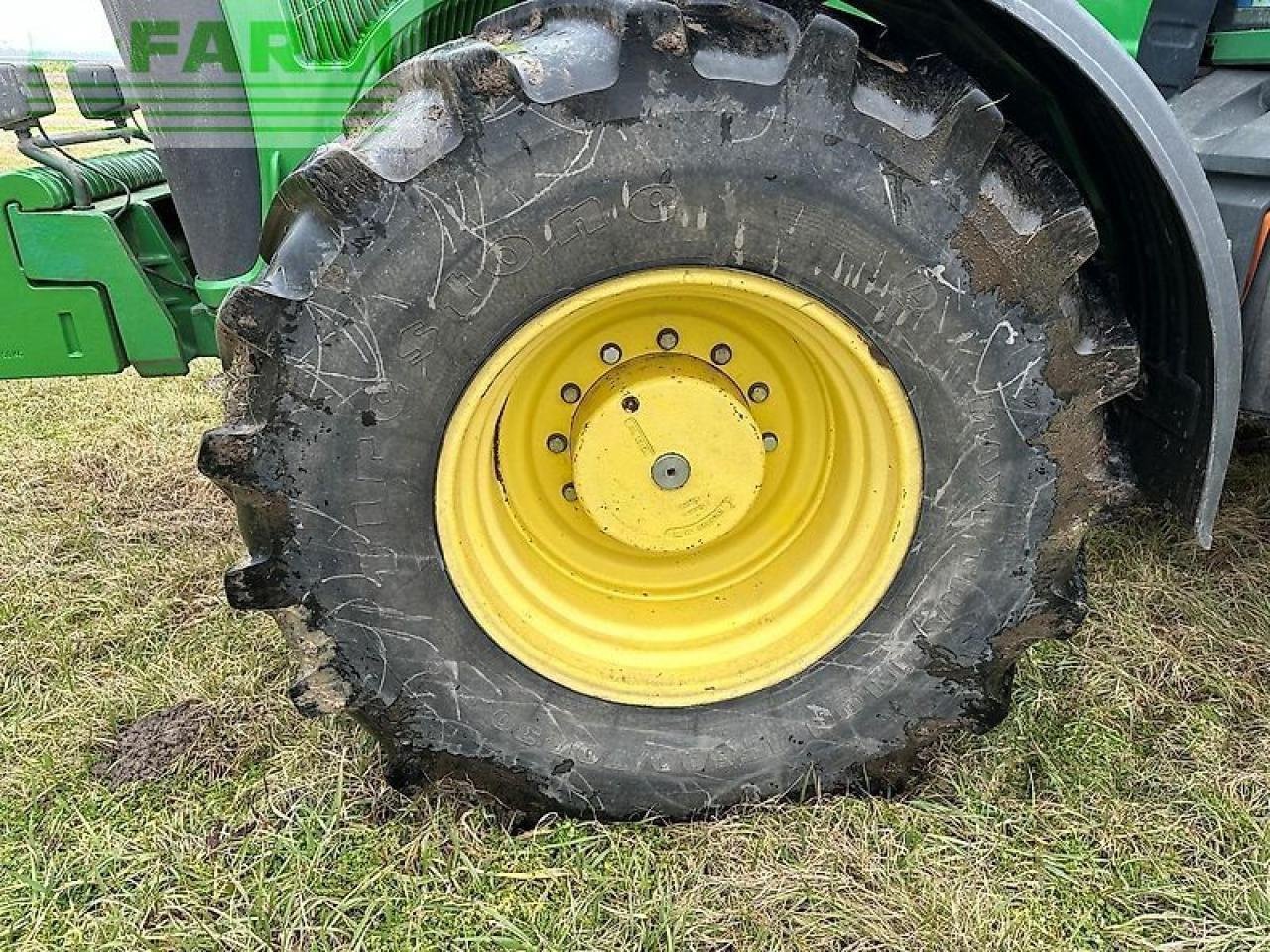 Traktor от тип John Deere 8220 ils, Gebrauchtmaschine в SZEGED (Снимка 14)