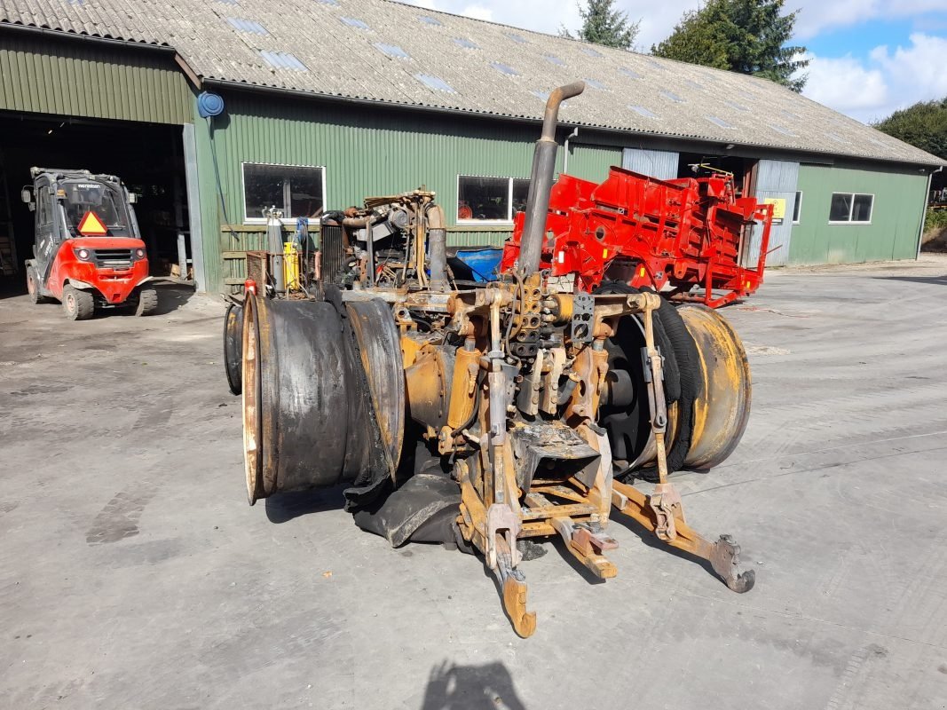 Traktor of the type John Deere 8220, Gebrauchtmaschine in Viborg (Picture 2)