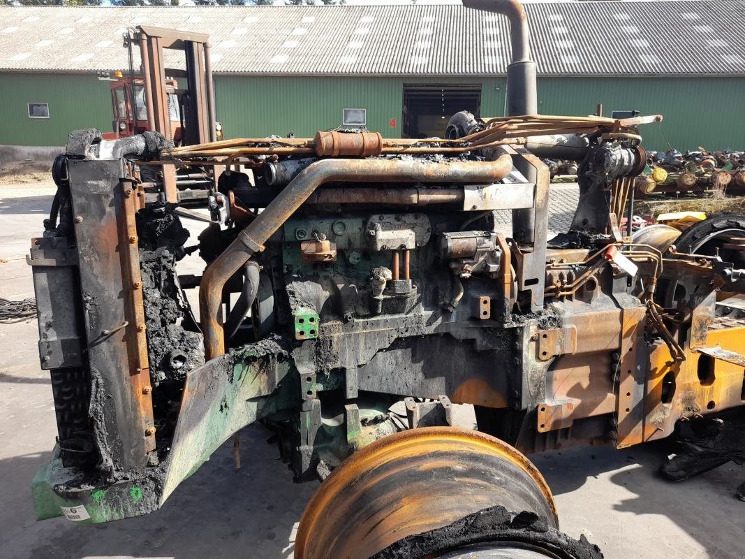 Traktor of the type John Deere 8220, Gebrauchtmaschine in Viborg (Picture 5)