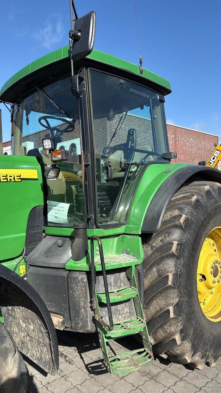Traktor of the type John Deere 8220, Gebrauchtmaschine in Husum (Picture 3)