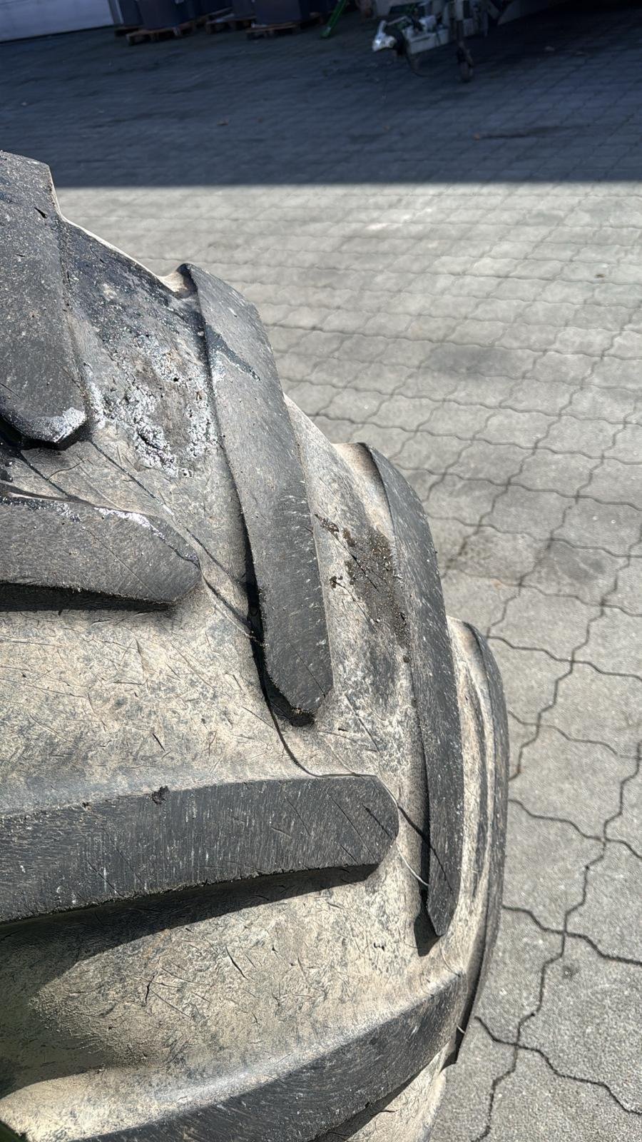 Traktor of the type John Deere 8220, Gebrauchtmaschine in Husum (Picture 10)