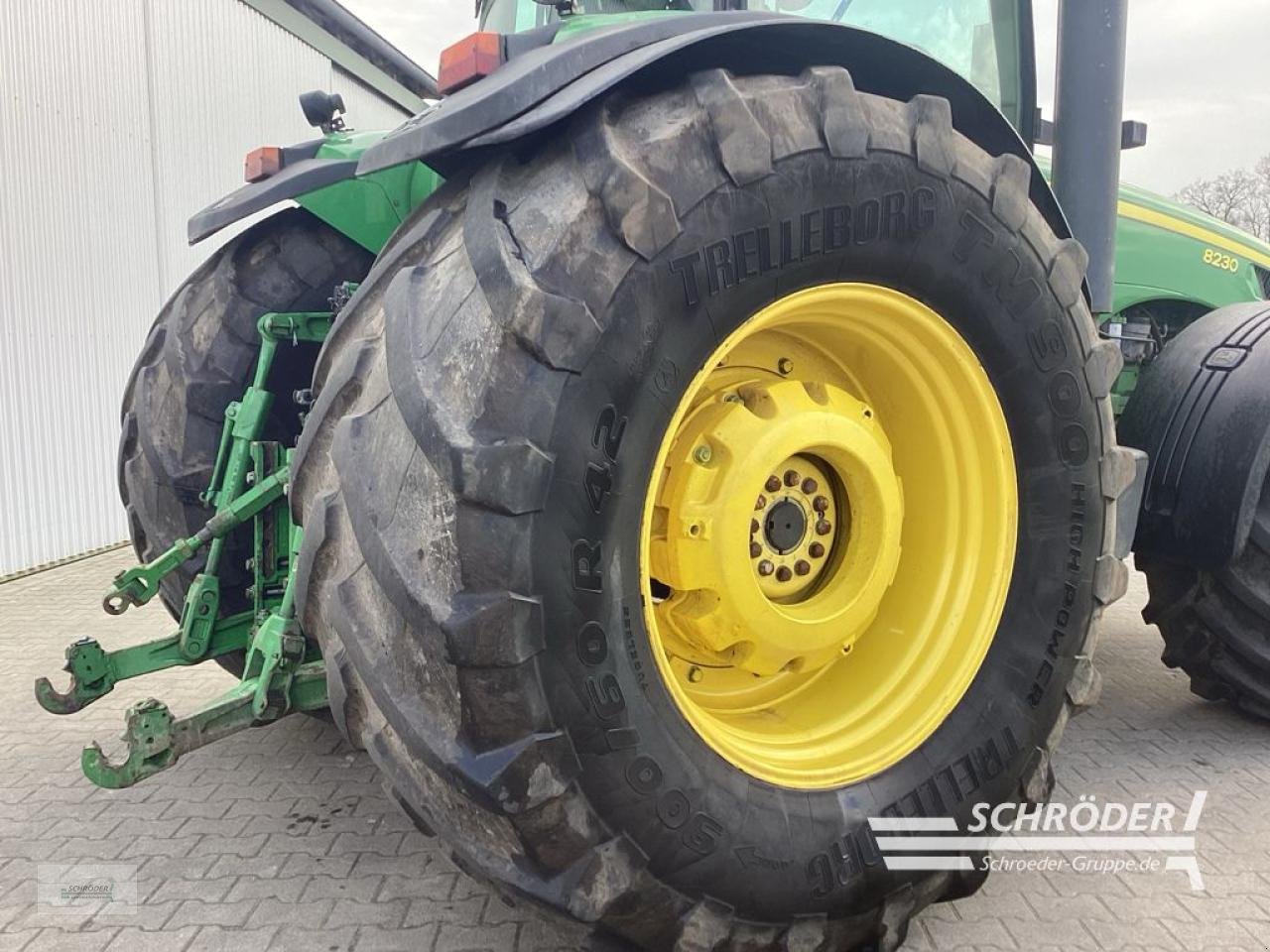 Traktor van het type John Deere 8230 AUTOPOWER, Gebrauchtmaschine in Lastrup (Foto 9)