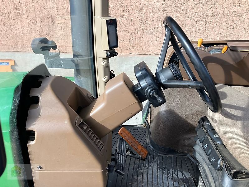 Traktor tip John Deere 8230 ILS, Powr Shift, Gebrauchtmaschine in Salsitz (Poză 31)