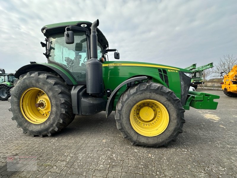 Traktor tip John Deere 8260R AutoPowr Getriebe repariert, Gebrauchtmaschine in Neubrandenburg (Poză 5)
