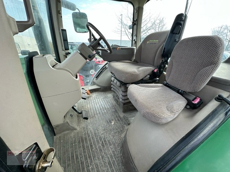 Traktor tip John Deere 8260R AutoPowr Getriebe repariert, Gebrauchtmaschine in Neubrandenburg (Poză 11)