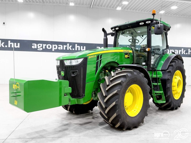 Traktor a típus John Deere 8260R tractor, 16/5 Powershift, AutoTrac ready, air brakes, Michelin tires, 4 pair of SCVs, Gebrauchtmaschine ekkor: Csengele (Kép 1)