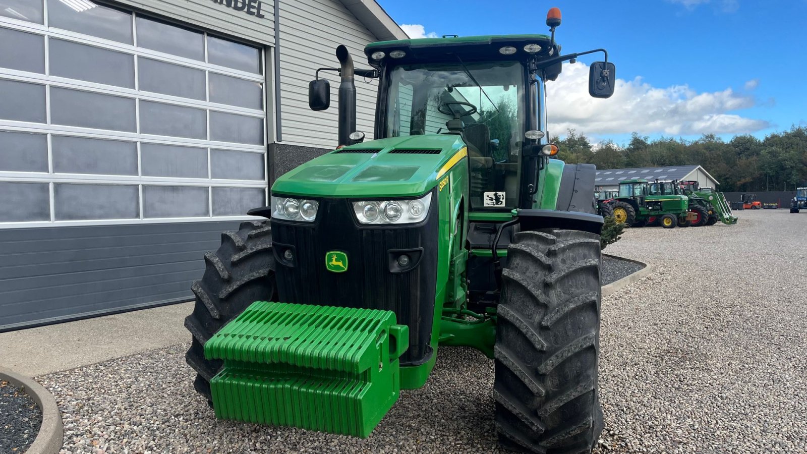 Traktor типа John Deere 8260R, Gebrauchtmaschine в Lintrup (Фотография 10)