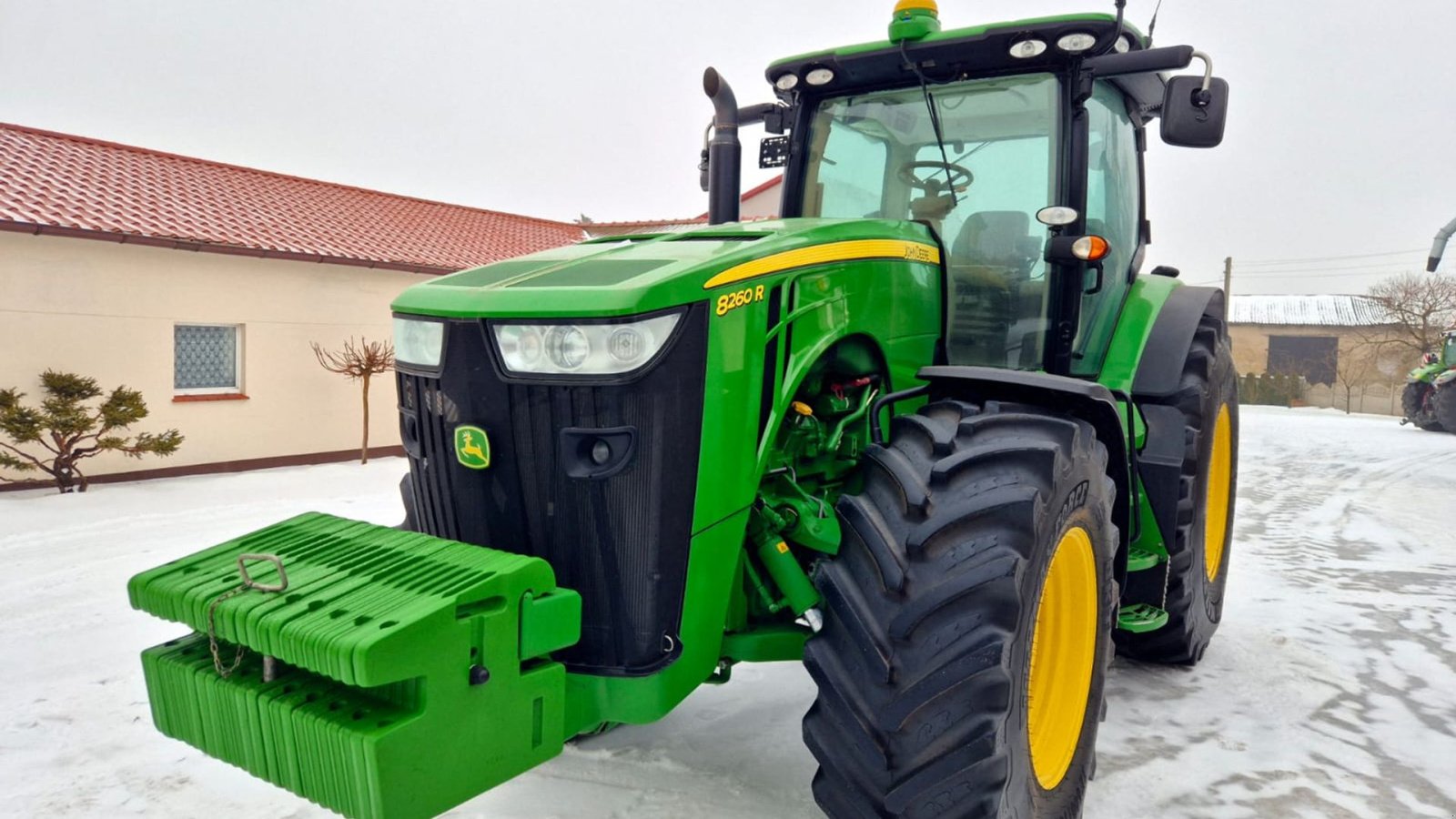 Traktor типа John Deere 8260R, Gebrauchtmaschine в Kaunas (Фотография 1)