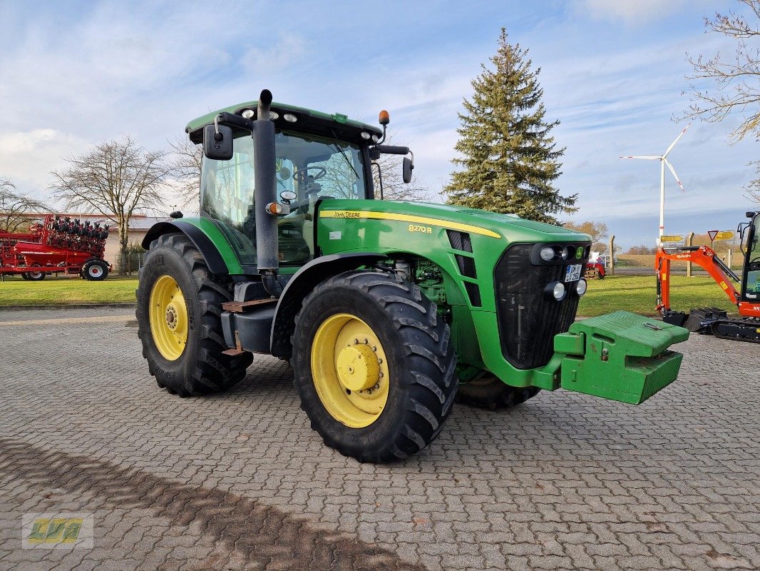 Traktor του τύπου John Deere 8270R PowrShift, Gebrauchtmaschine σε Schenkenberg (Φωτογραφία 5)