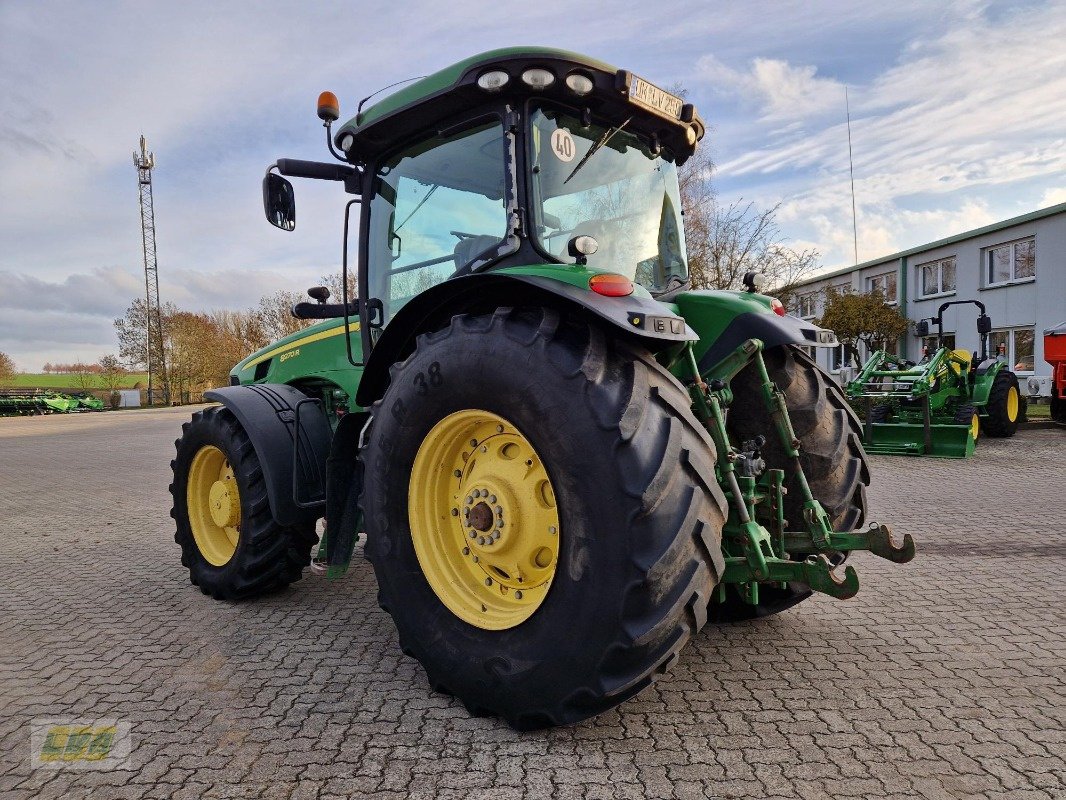 Traktor του τύπου John Deere 8270R PowrShift, Gebrauchtmaschine σε Schenkenberg (Φωτογραφία 9)
